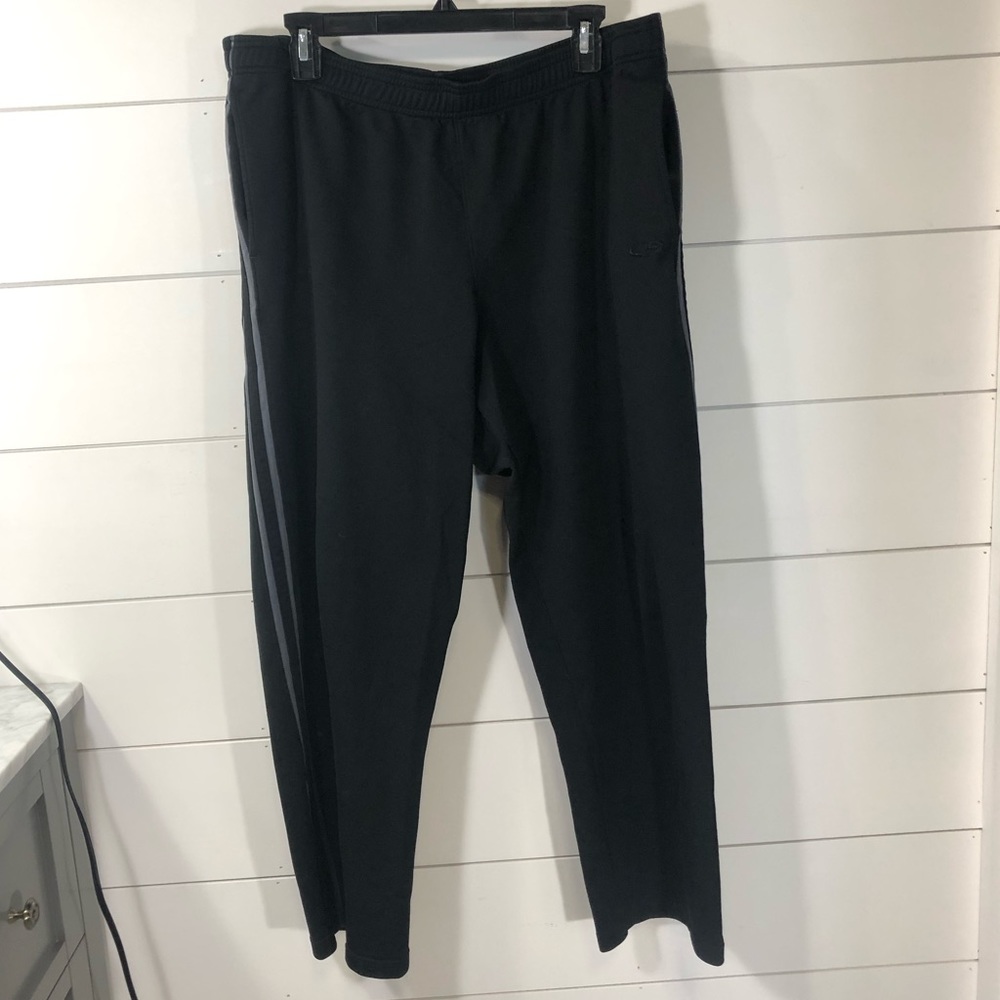 Black sweat pants